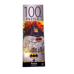 Batman 100 pcs. Puzzle. Size: 10.3 in x 9.1 in